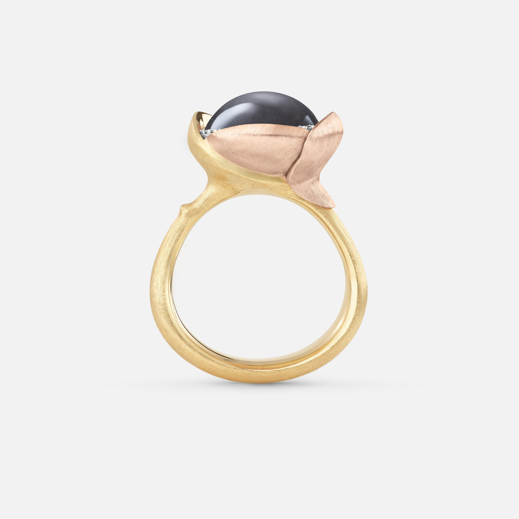 Lotus Ring 3 Grey Moonstone