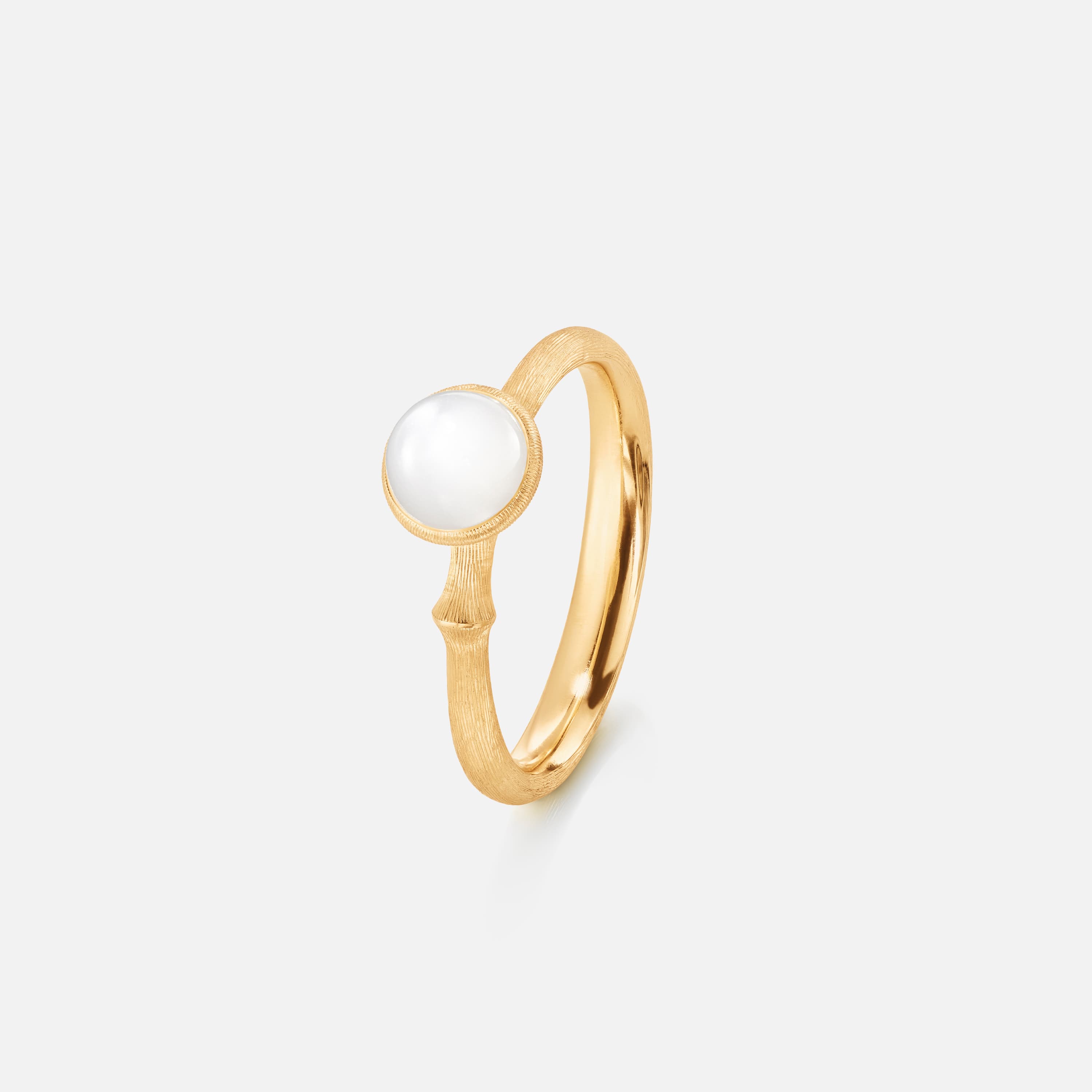 Lotus Ring 0 White Moonstone