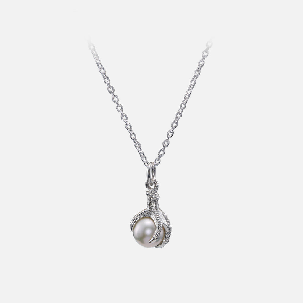 Claw Pearl Necklace