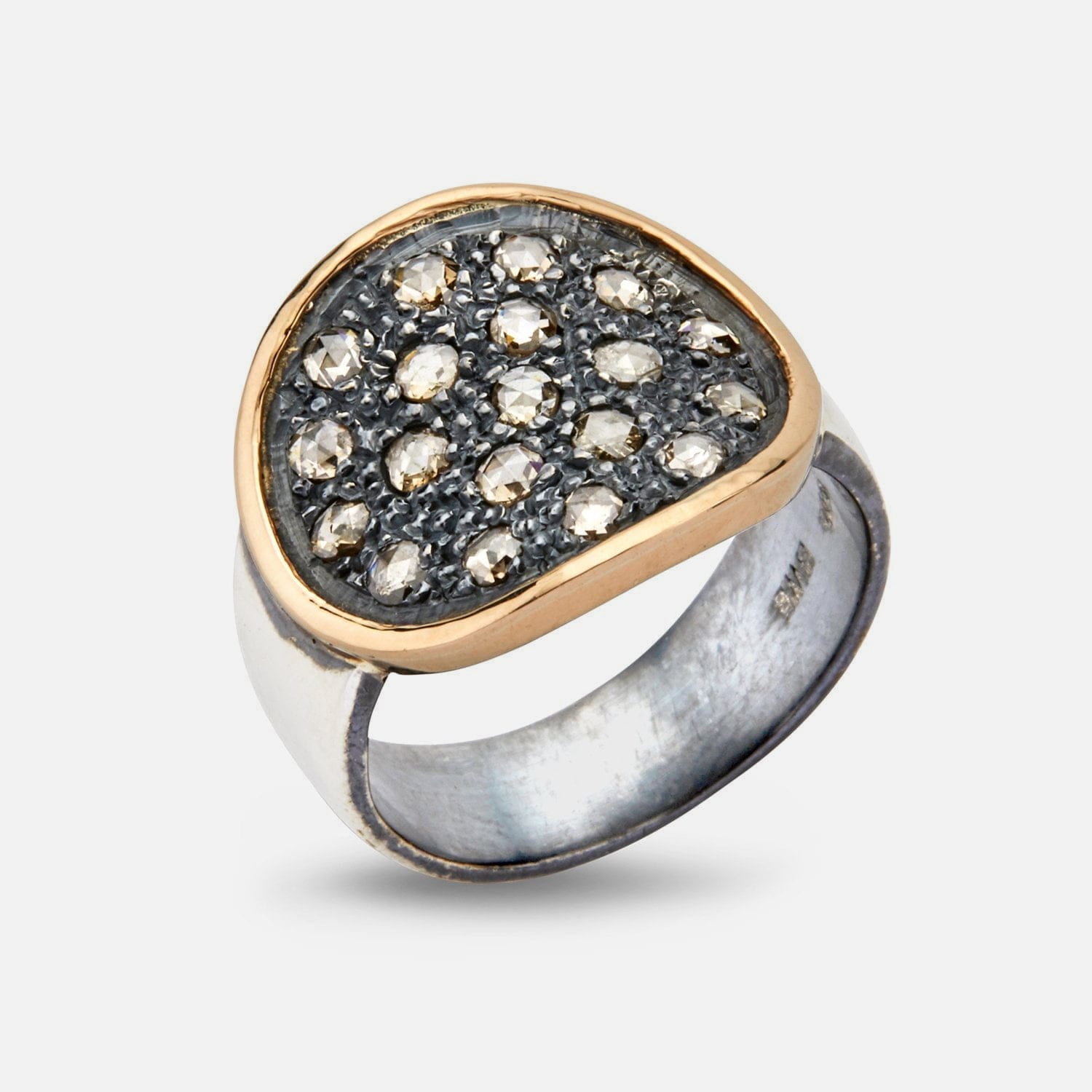 Basilica Ring