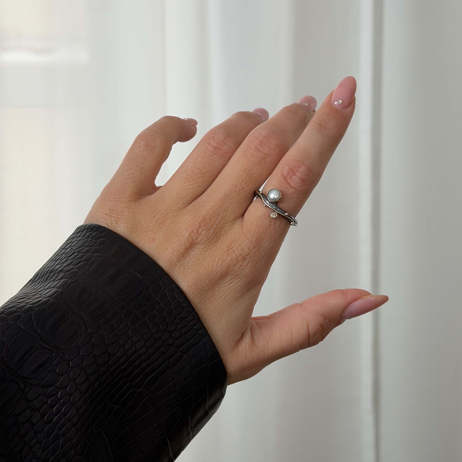 Louise Pearl Ring