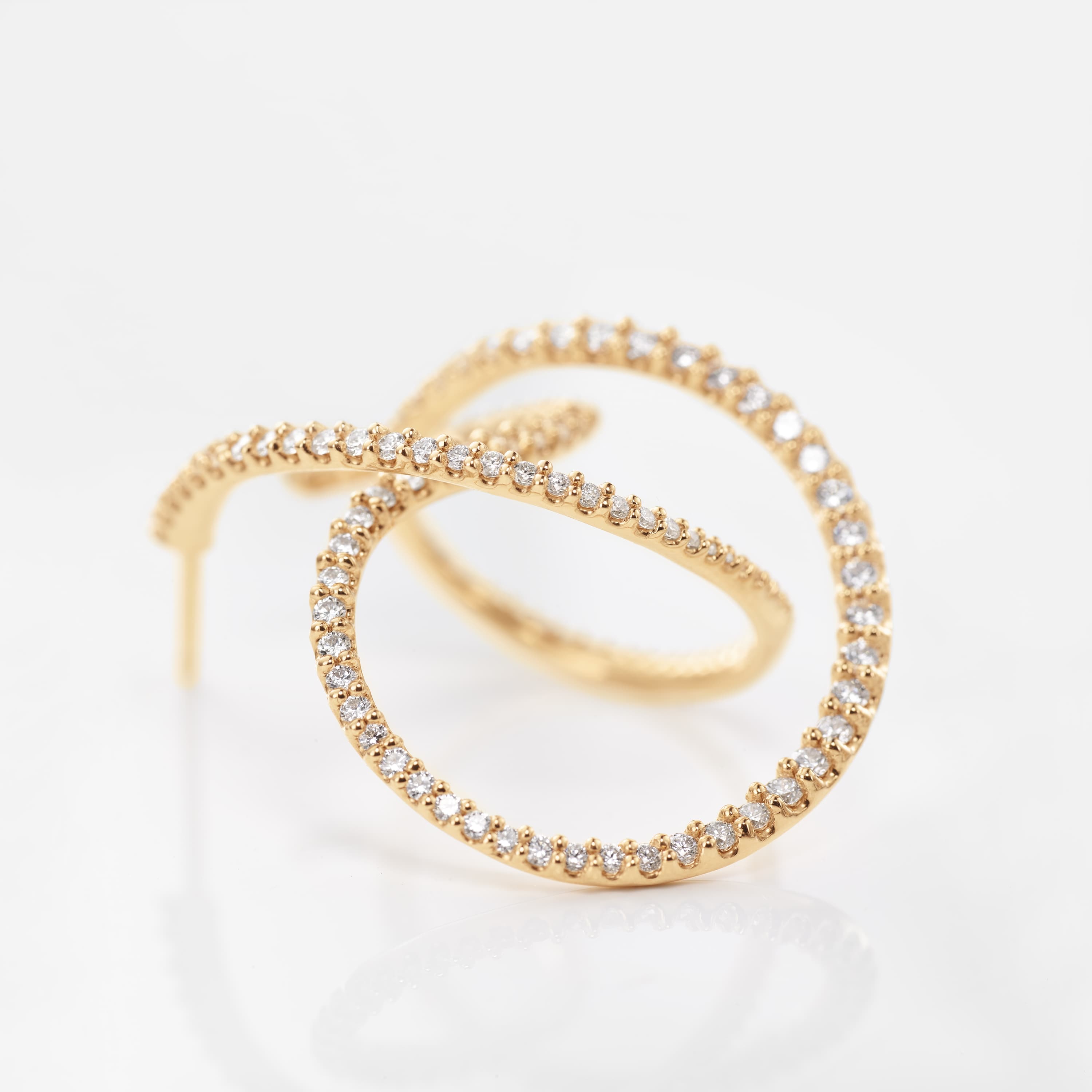 Love Band Earring Twisted
